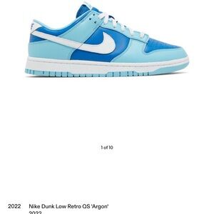 Nike Blue and White Low Sneakers